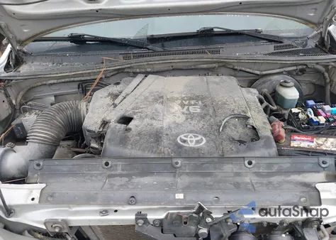 2007 Toyota Tacoma Prerunner V6 z USA, uszkodzony, nr VIN 5TEKU72NX7Z443779